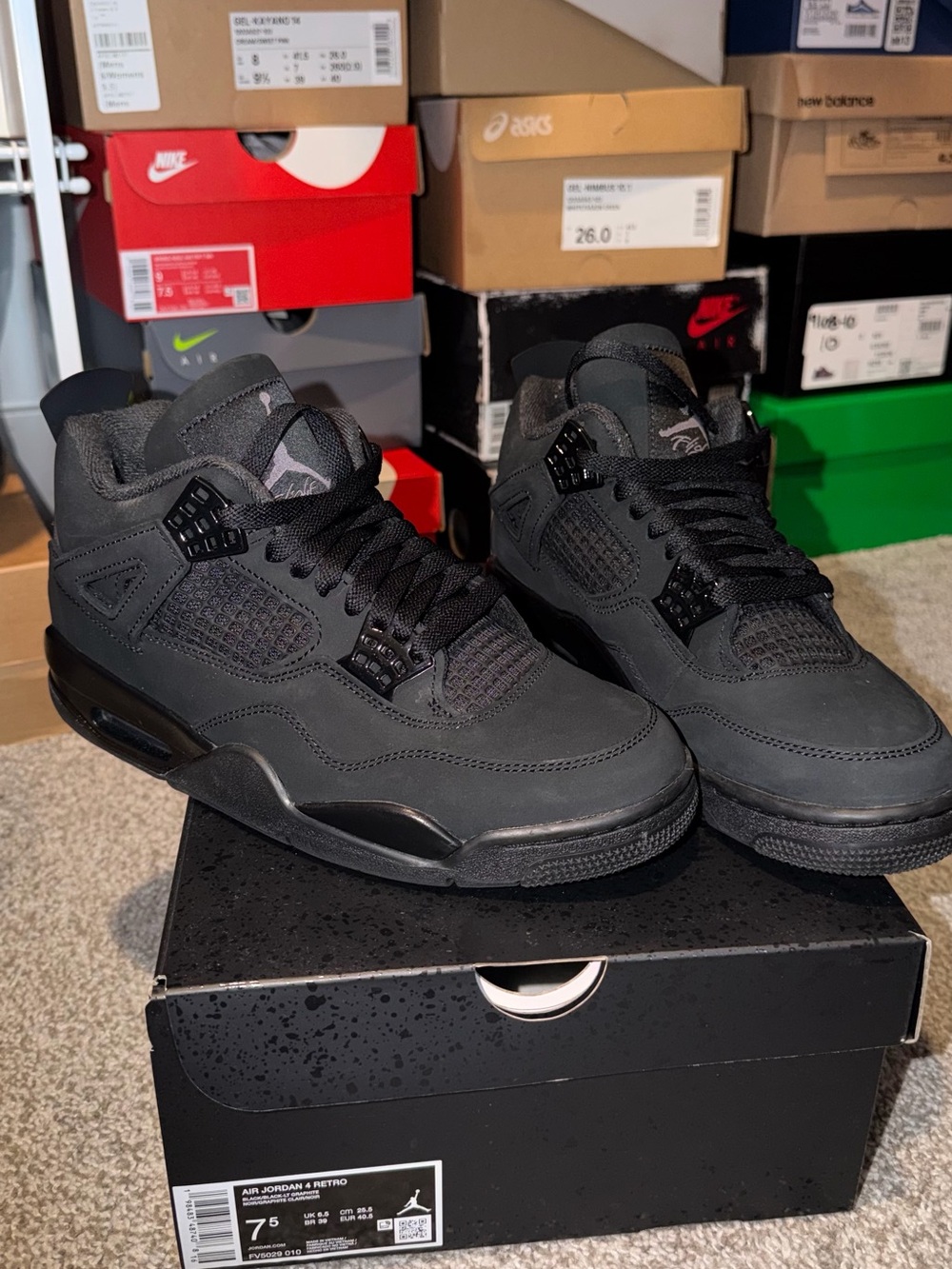 Jordan Men's All-Black Retro 4s